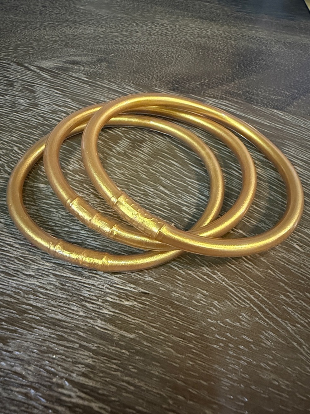 Erin McDermott Set of 3 Metallic Gold Jelly Bangle Bracelets. All Weather